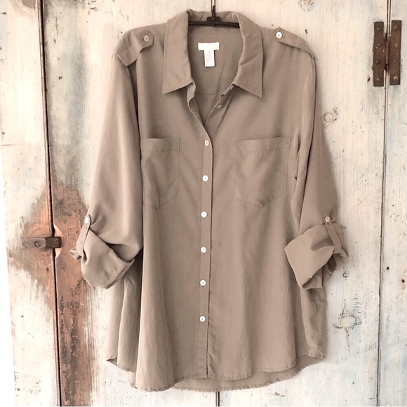 Chico’s khaki/olive long-sleeve blouse with patch pockets on front & epaulettes - Picture 8 of 15